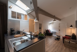 レ ジャルダン ドゥ リュクソン - プルミエール コンシェルジュリー