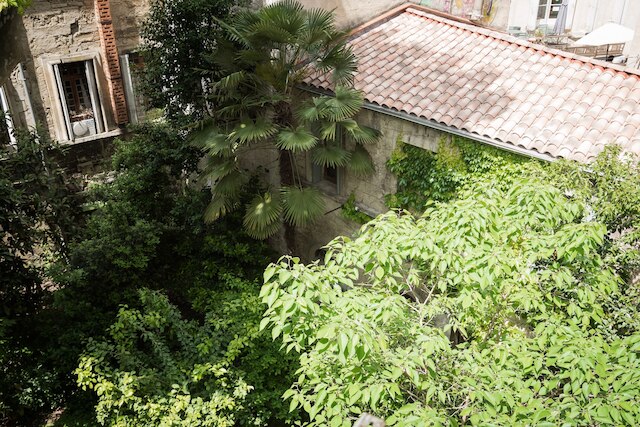 レ ジャルダン ドゥ リュクソン - プルミエール コンシェルジュリー