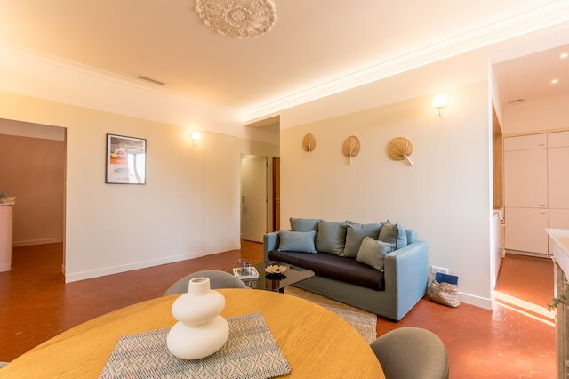 スイート コメディ - プルミエ コンシェルジュ