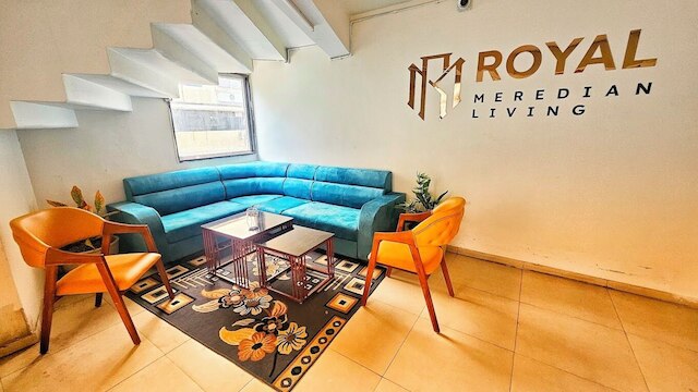 ロイヤル メリディアン リビング