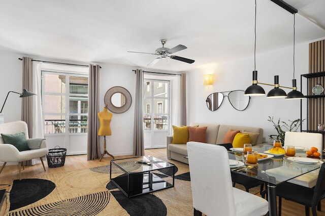 スタイリッシュ ファミリー レジデンス イン ザ ハート オブ キアード