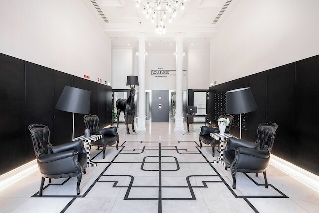 ザ ブールバード プライム ロケーション ウィズ エアコン & エレベーター