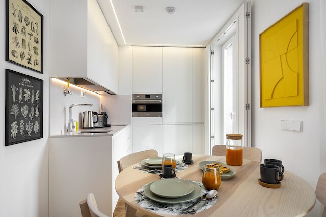 アーバン リトリート: ダウンタウン ラグジュアリー, パーキング, エアコン & エレベーター