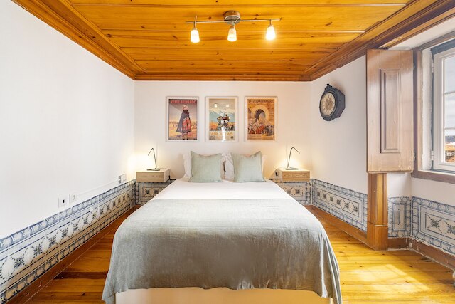 リスボン ジェム タイムレス エレガンス アンド モダン コンフォート