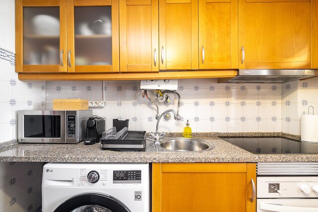 リスボン ジェム タイムレス エレガンス アンド モダン コンフォート