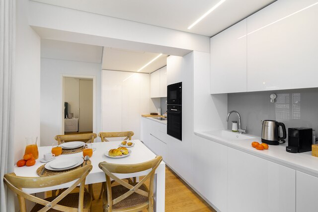 アーバン オアシス: モダン リビング ウィズ パーキング & エアコン