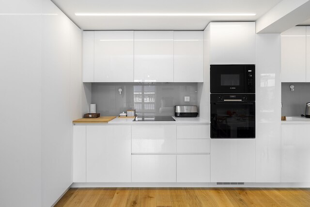 アーバン オアシス: モダン リビング ウィズ パーキング & エアコン