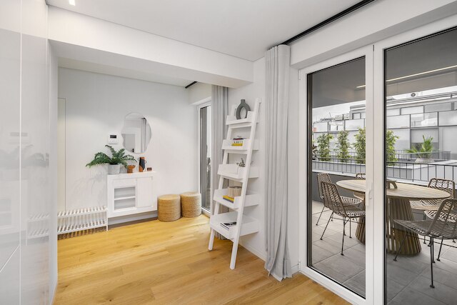 アーバン オアシス: モダン リビング ウィズ パーキング & エアコン