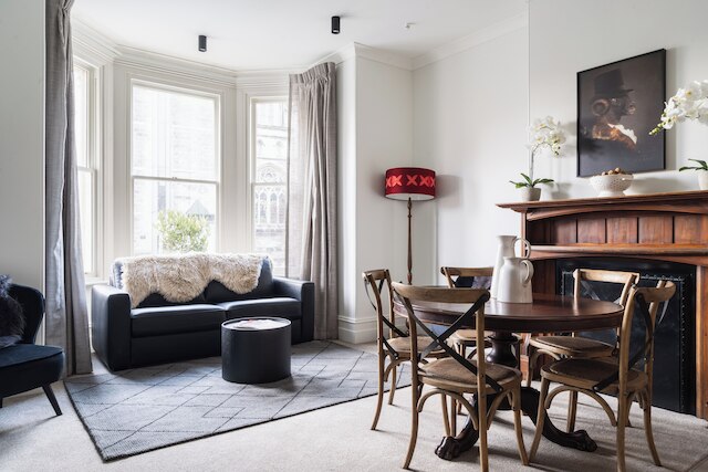 ラグジュアリー アパートメント オン スチュアート ストリート