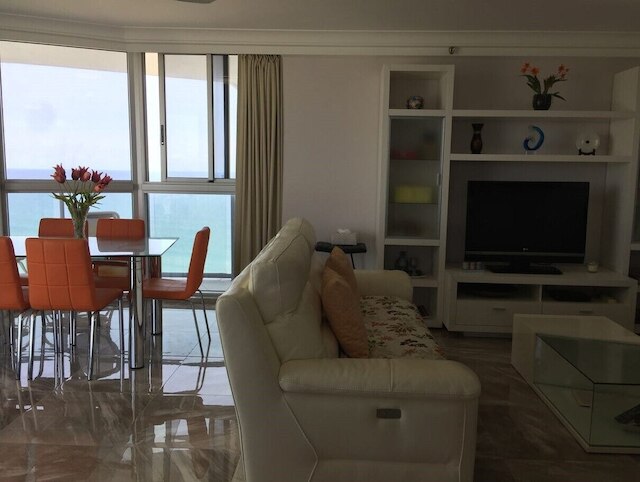 エクスパンシブ オーシャン ビューズ フロム ペニンシュラ