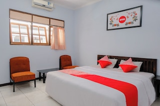 ホテル O アルジョサリ ニア プラザ アラヤ フォーマリー ホテル ヌグラハ