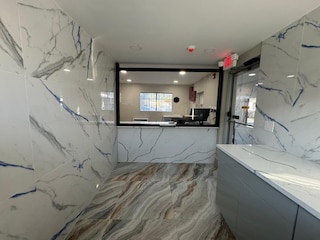 エッセンス エクスプレス エリザベス EWR エアポート