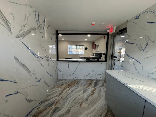 エッセンス エクスプレス エリザベス EWR エアポート