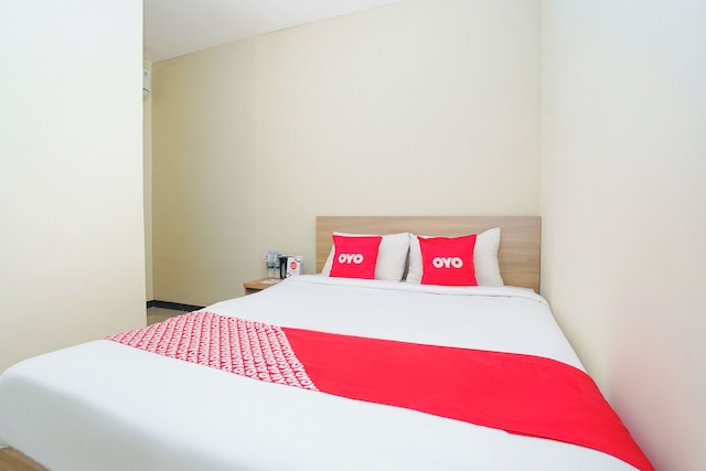 ホテル O ルンクット ニア ITS スラバヤ フォーマリー エース ビジネス ホテル