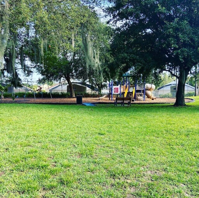 8056 インディアン クリーク ブルバード