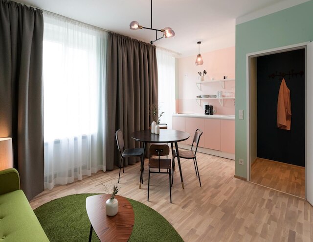 アパートメンツ ニヒト ヴァイト フォン デア ドナウ