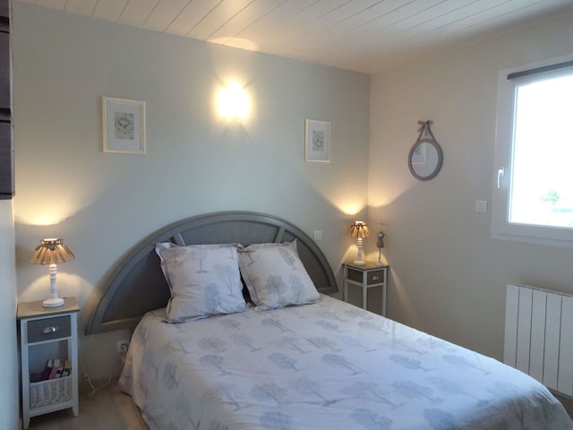 モダンハウス ノット ファー フロム モン サン ミシェル