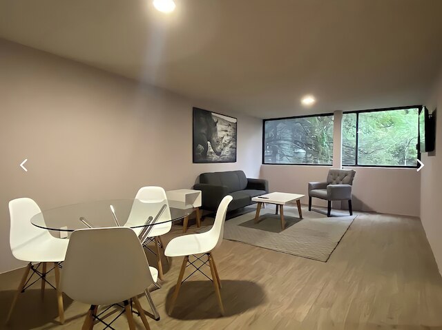 ローマ ステイ - 2ベッドルーム, パーキング -WiFi- スリープス 6 ゲスト