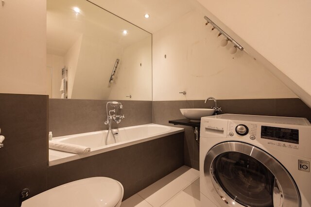 ジ フィルビーチ ガーデンズ プレイス - ラブリー 5ベッドルーム フラット ウィズ テラス