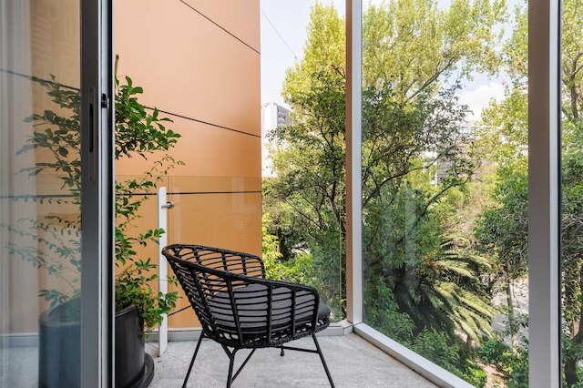 ウィズ マジェスティック ロフト ウィズ バルコニー イン ローマ ノルテ