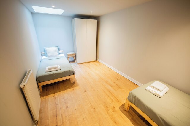 アルファベット アパートメンツ ブレデストラートホフ