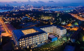 アルチュニザーデ スイーツ イスタンブール, キュリオ コレクション バイ ヒルトン