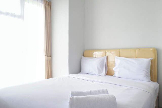 エクスクイジット アンド バイブレント 2 ベッドルーム アパートメント アット タマン メラティ スラバヤ