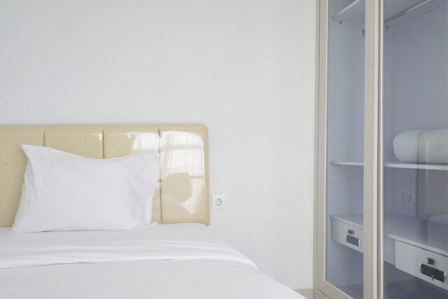 エクスクイジット アンド バイブレント 2 ベッドルーム アパートメント アット タマン メラティ スラバヤ