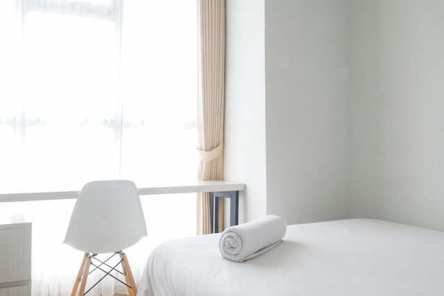 エクスクイジット アンド バイブレント 2 ベッドルーム アパートメント アット タマン メラティ スラバヤ