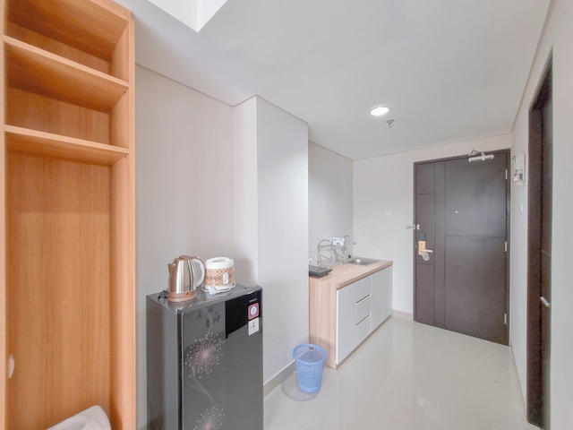 ホーミー アンド リラクシング スタジオ パトラランド アマルタ アパートメント