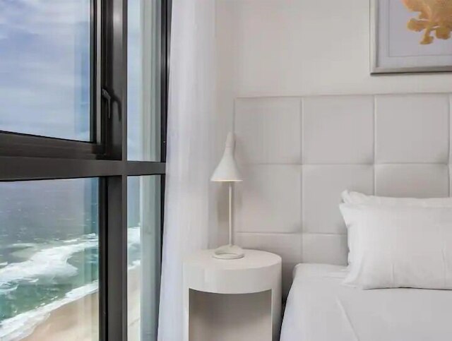 オーシャンフロント アット ラプソディ バイ コースタル レッティング カンパニー