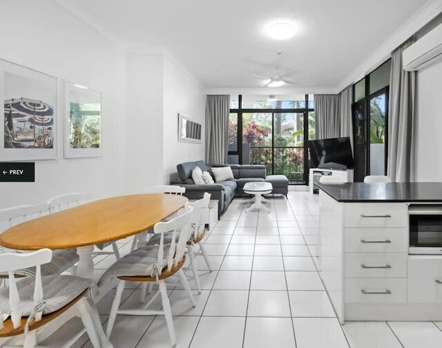 アレクサンダー アパートメント - グラウンド フロア 2 ベッドルーム