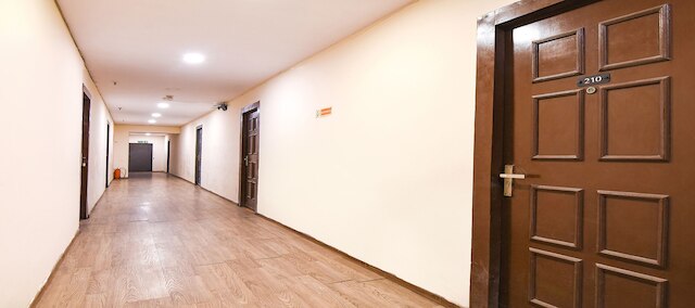 ファブホテル ロイヤル ガーデン