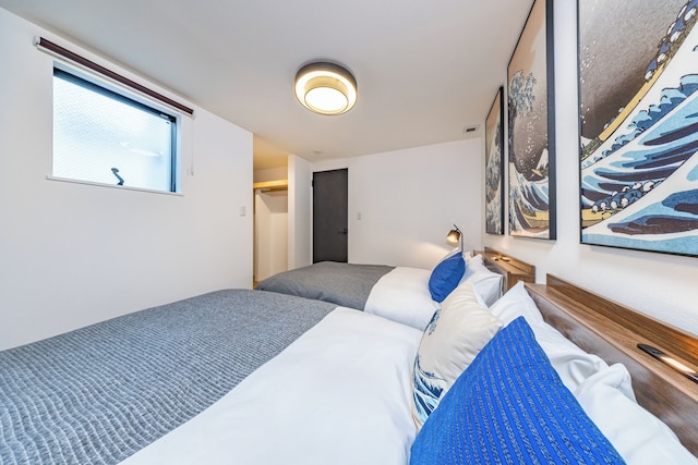 Modern Japan 東京浅草 east