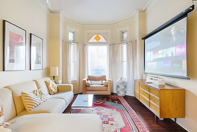 チャーミング ファミリー ハウス 3 ベッドルーム ウィズ バルコニー