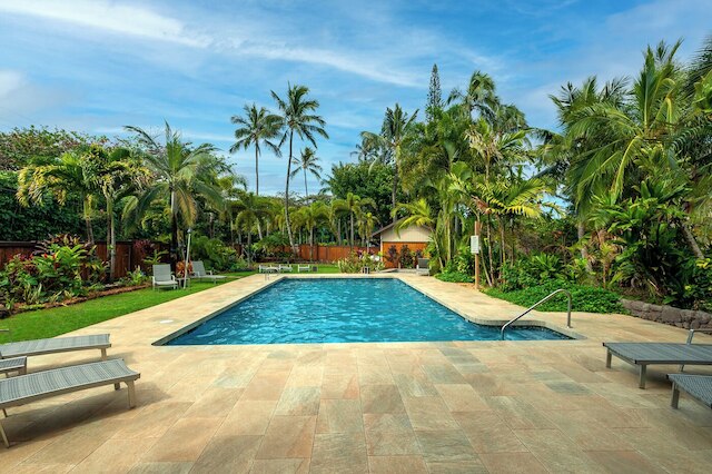 ハナレイ コロニー リゾート E1