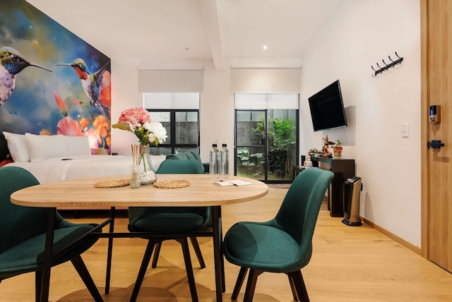 ウィズ スタニング ロフト ウィズ モダン テラス イン ローマ ノルテ