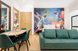 ウィズ スタニング ロフト ウィズ モダン テラス イン ローマ ノルテ