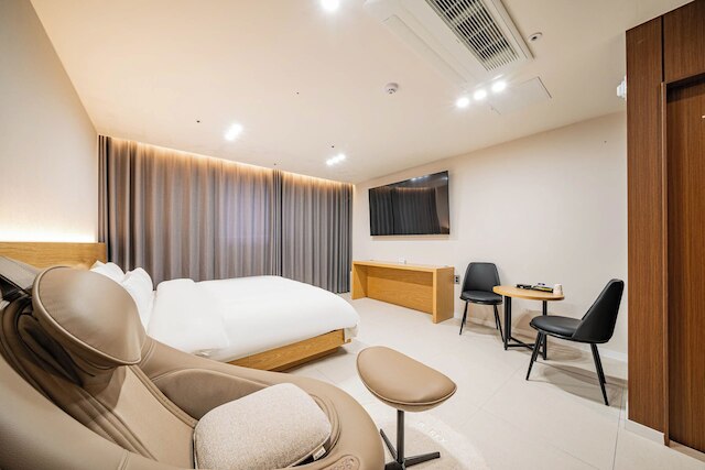 Mokpo Brown Dot Hotel Namak Branch