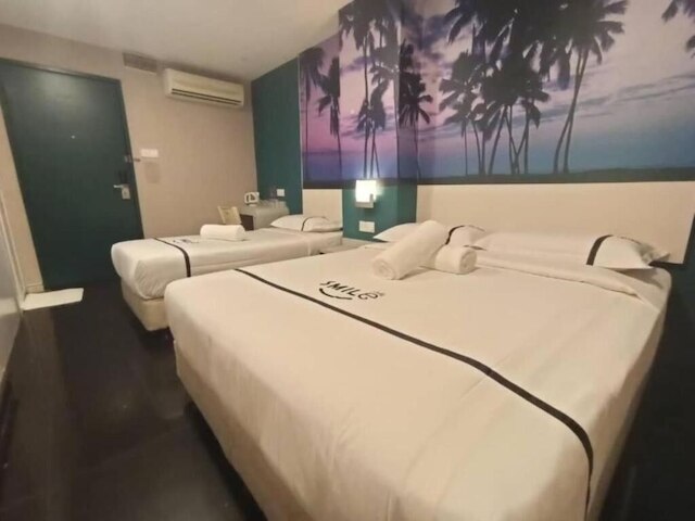 スマイル ホテル チョウ キット PWTC