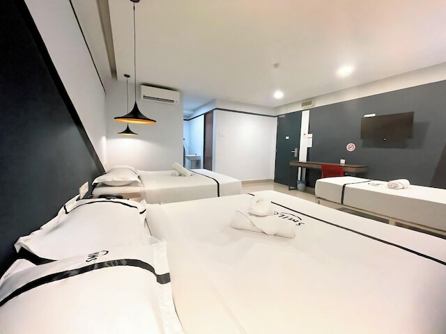 スマイル ホテル ティティワンサ ペケリリング セントゥル