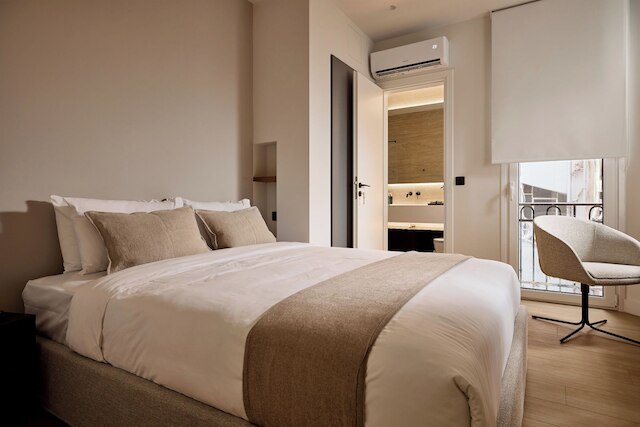 ライム レジデンス シンタグマ バイ オーラ ホームズ