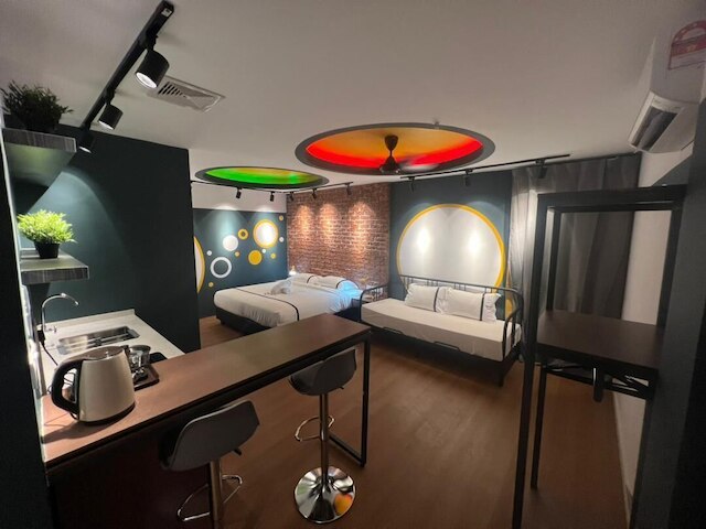 シーズ ホテル チョウ キット