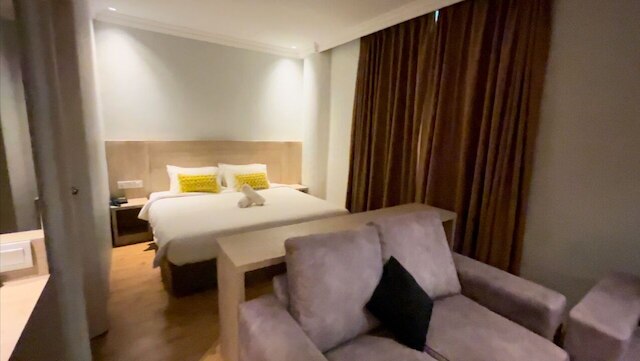 スカイ ホテル チョウ キット PWTC