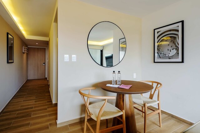 ウィズ スタイリッシュ ロフト ウィズ バルコニー イン コリマ