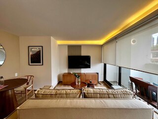 ウィズ スタイリッシュ ロフト ウィズ バルコニー イン コリマ