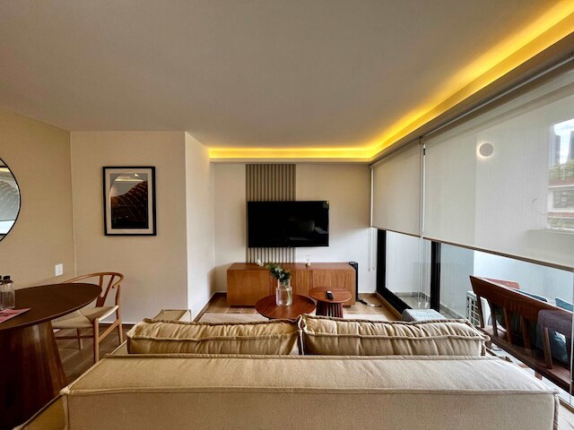 ウィズ スタイリッシュ ロフト ウィズ バルコニー イン コリマ