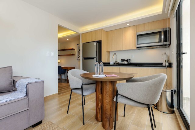 ウィズ ラブリー ロフト ウィズ モダン バルコニー イン コリマ