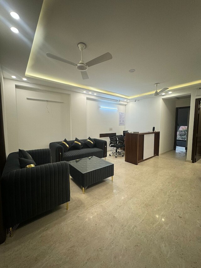 ザ ロイヤル オークス