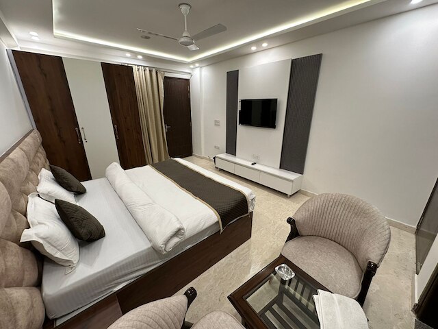 ザ ロイヤル オークス